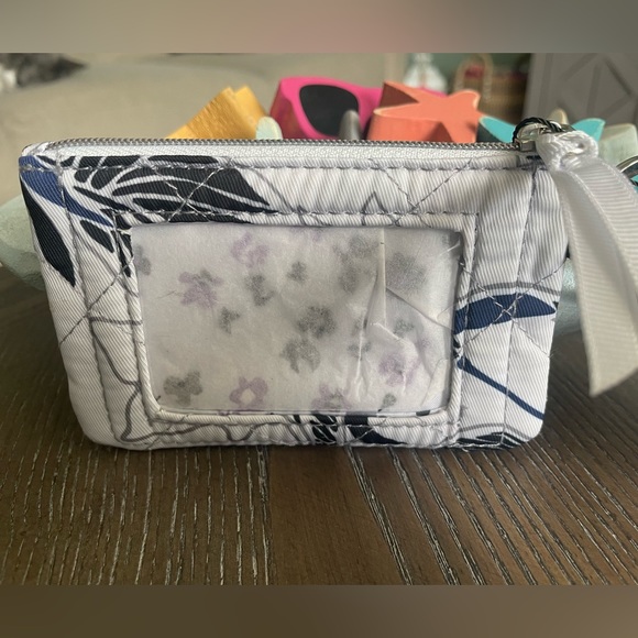 NWT Vera Bradley Performance Twill Zip ID in Twilight Garden - Picture 3 of 6